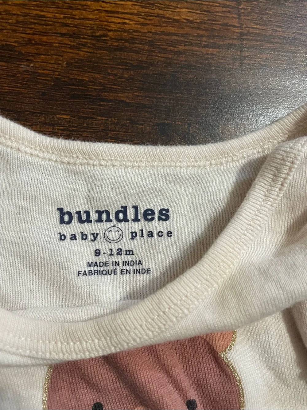 Cream Long-Sleeve Baby Bodysuit with Bear Applique